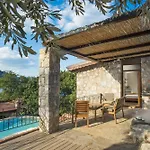 Tas, Villa Florya